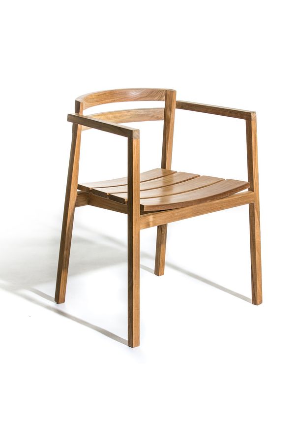 Teakmatstol som passar perfekt till sommaren 2025!