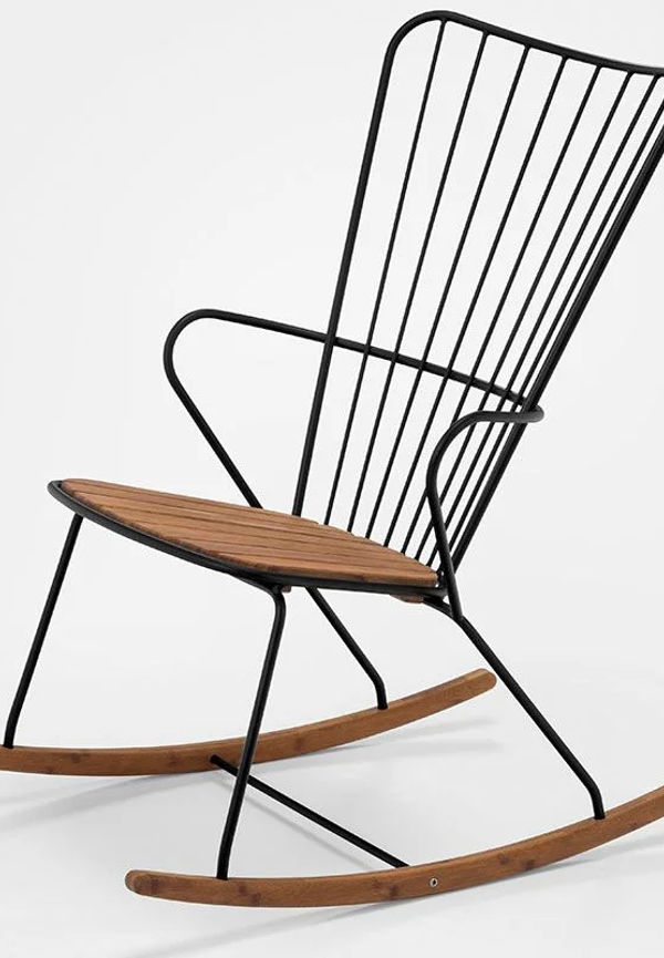 Ikonisk svart matstol 2025 från Houe.