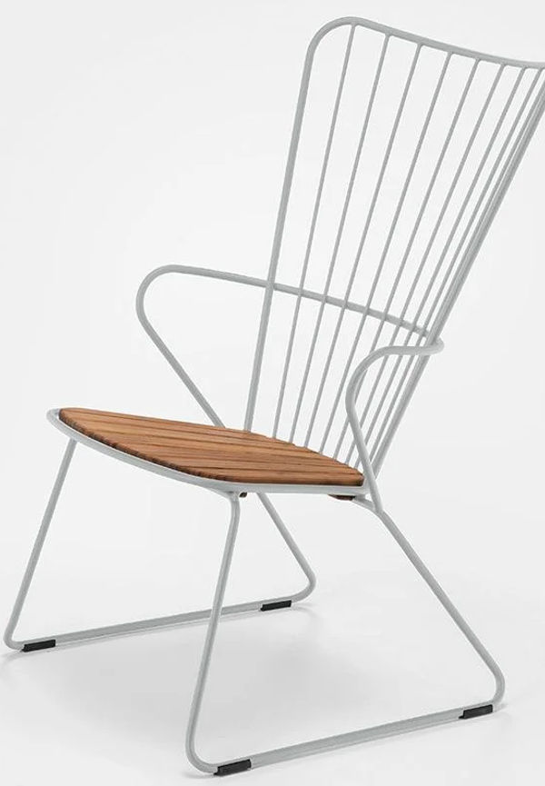 Smickrande loungestol 2025 från Houe.