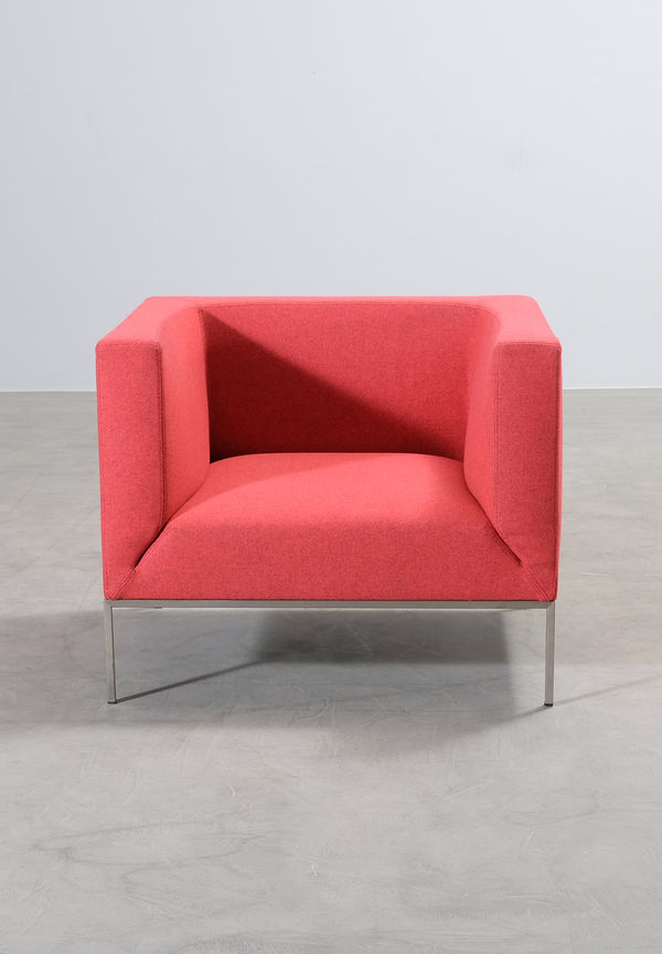 Riktigt trendig Fåtölj som passar bra vid många olika tillfällen.