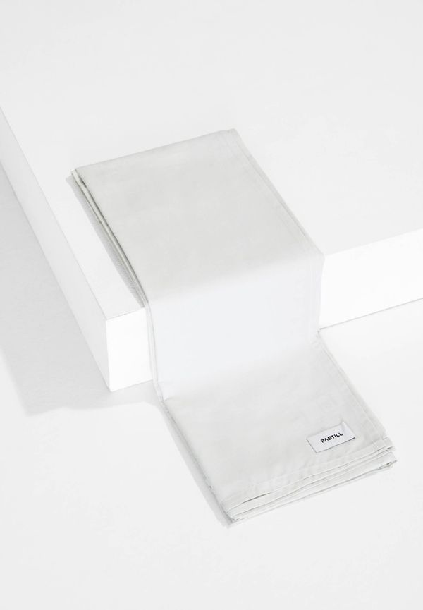 Modern enkelsäng 2025 från Pastill.