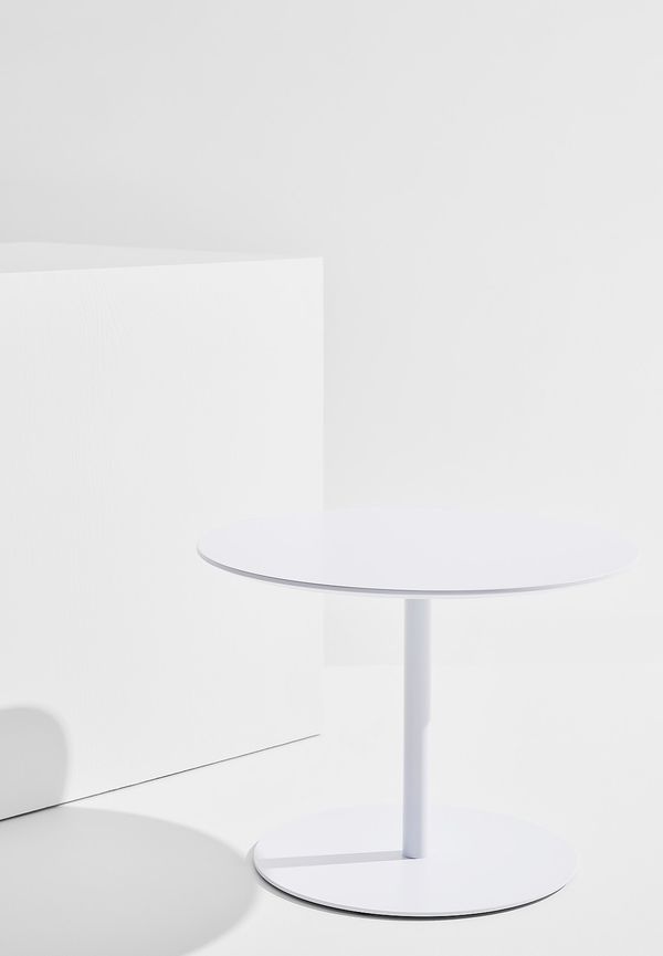 Riktigt snygg grå bord 2025 från Pastill.