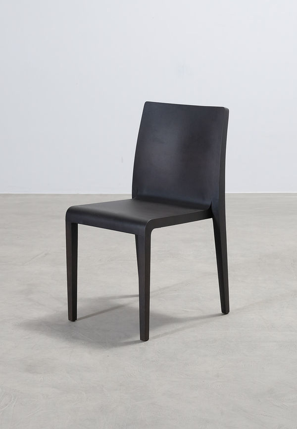 Superfin svart matstol 2025 från Pedrali.
