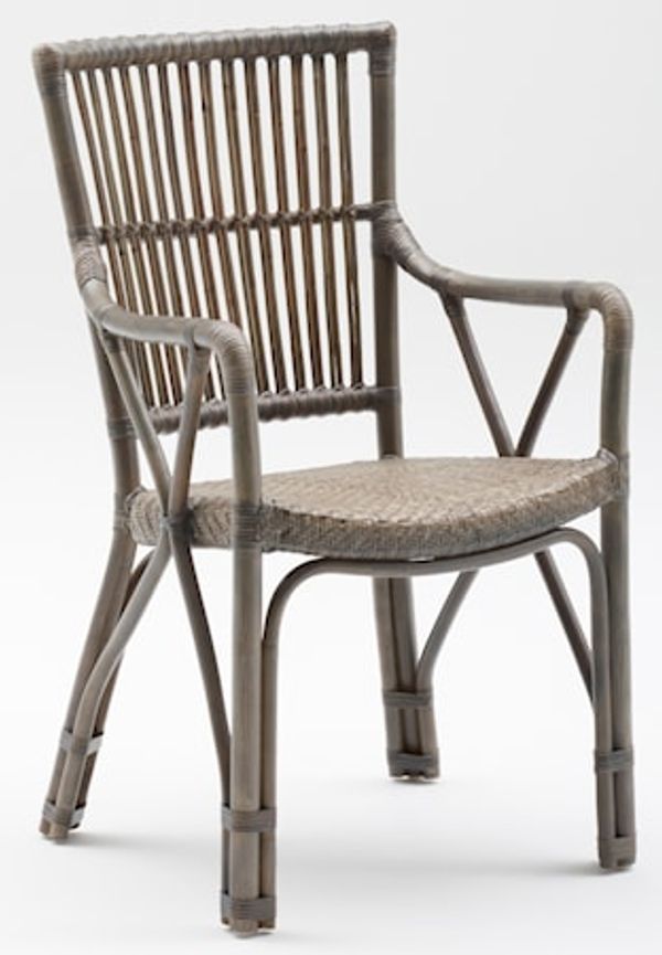 Ikonisk Stol som passar bra vid många olika tillfällen.