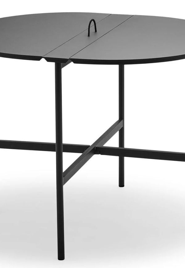 Stilren aluminiummöbel 2025 från Skagerak.