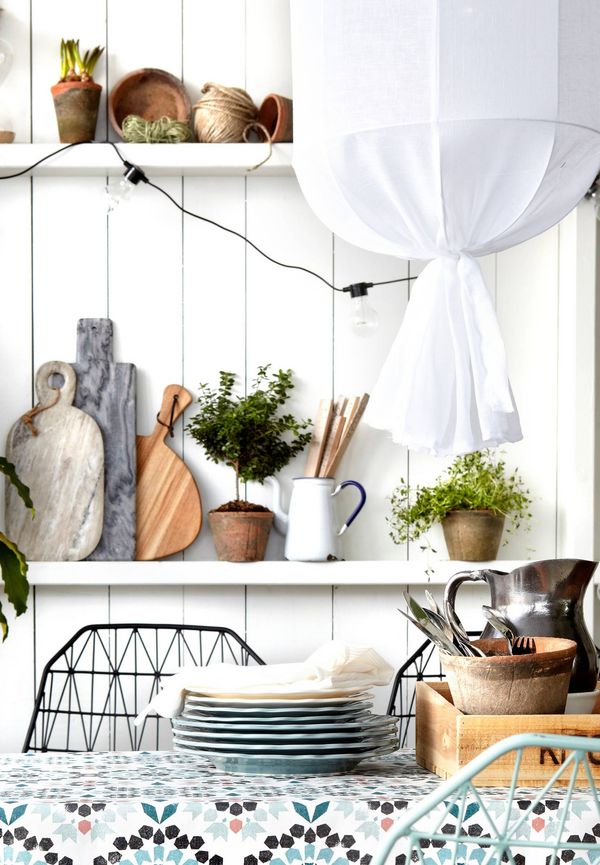 Mysig vit lampa 2025 från PR Home.