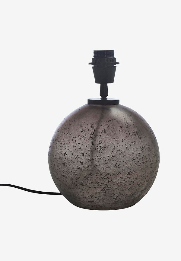 Brun lampa som passar perfekt till hösten 2025!