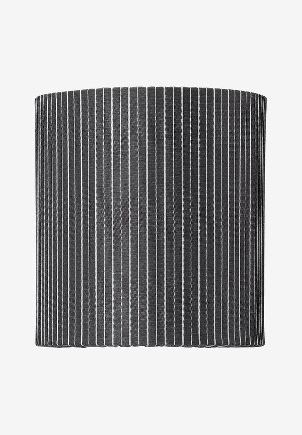 Snygg linnelampa i grått från PR Home.