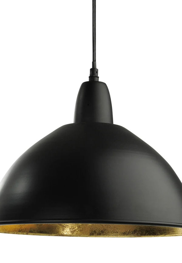 Riktigt snygg svart lampa 2025 från PR Home.