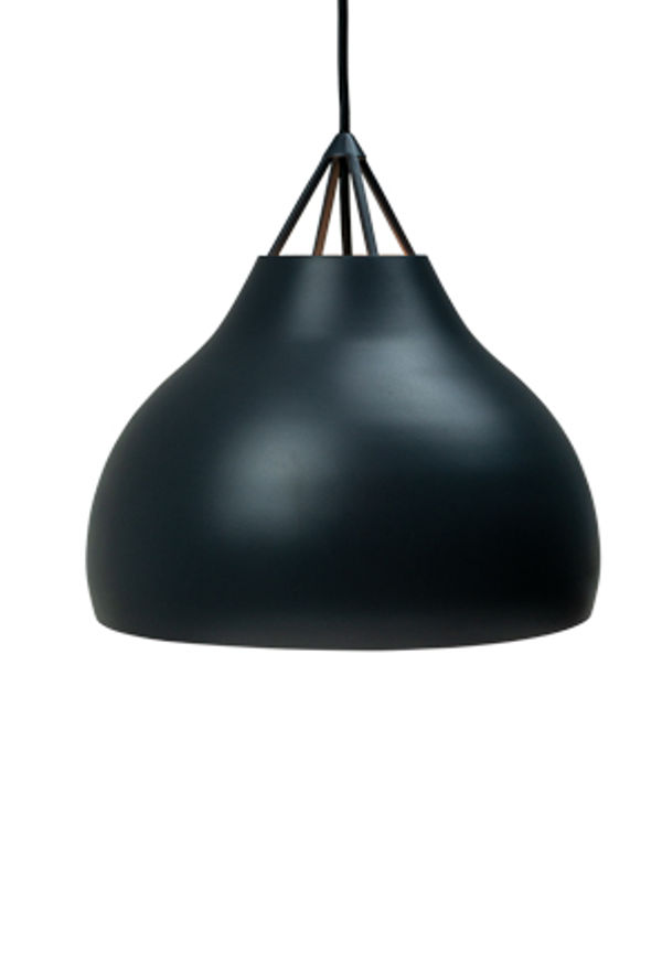 Dyberg Larsen taklampa som passar perfekt till sommaren 2025!