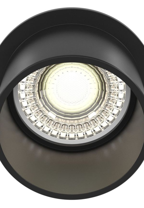 Exklusiv Lampa som passar bra vid många olika tillfällen.