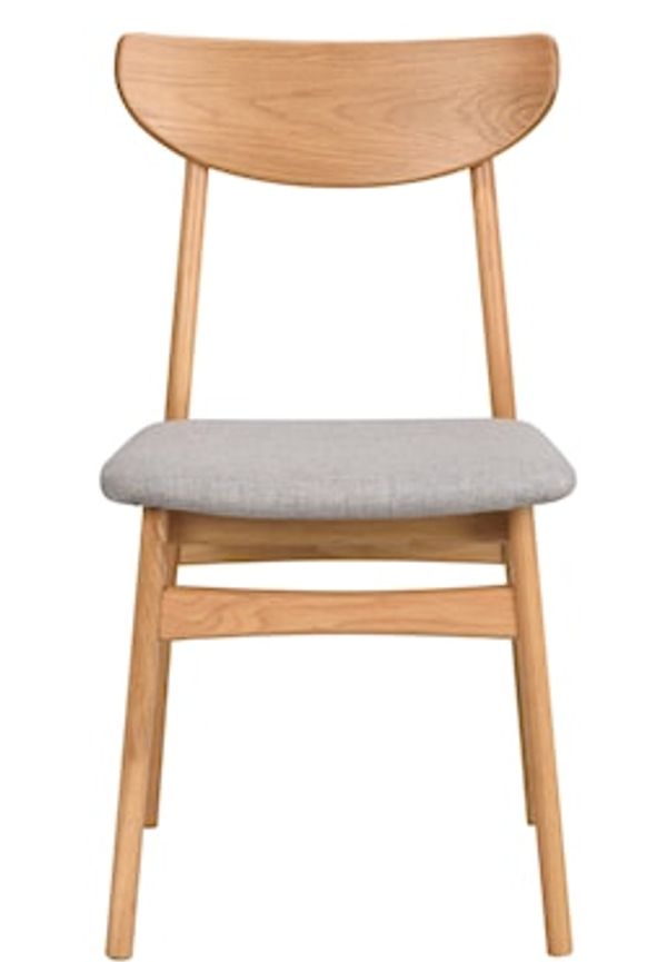 Supersnygg Stol som passar bra vid många olika tillfällen.