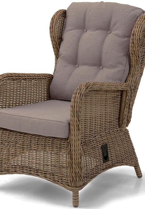 Beige soffbord som passar perfekt till sommaren 2025!