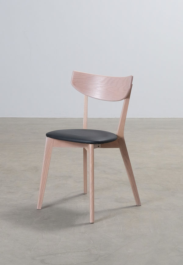 Vacker ekstol 2025 från Rowico.