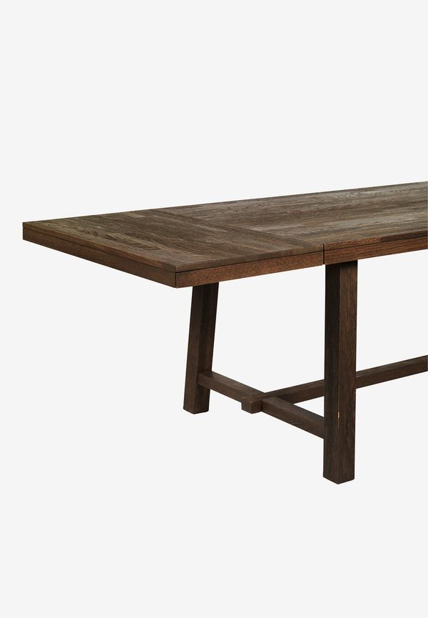 Komfortabel bord i brunt från Rowico Home.