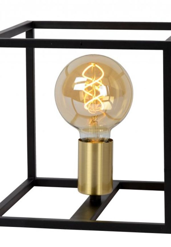 Skön Lampa som passar bra vid många olika tillfällen.