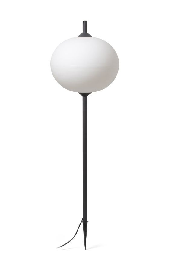 Riktigt trendig aluminiumlampa 2025 från Faro Barcelona.