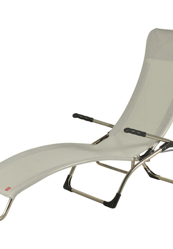 Jättesnygg solsäng i aluminium från Fiam.