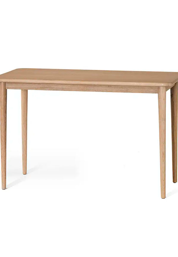 Komfortabel bord som passar bra vid många olika tillfällen.