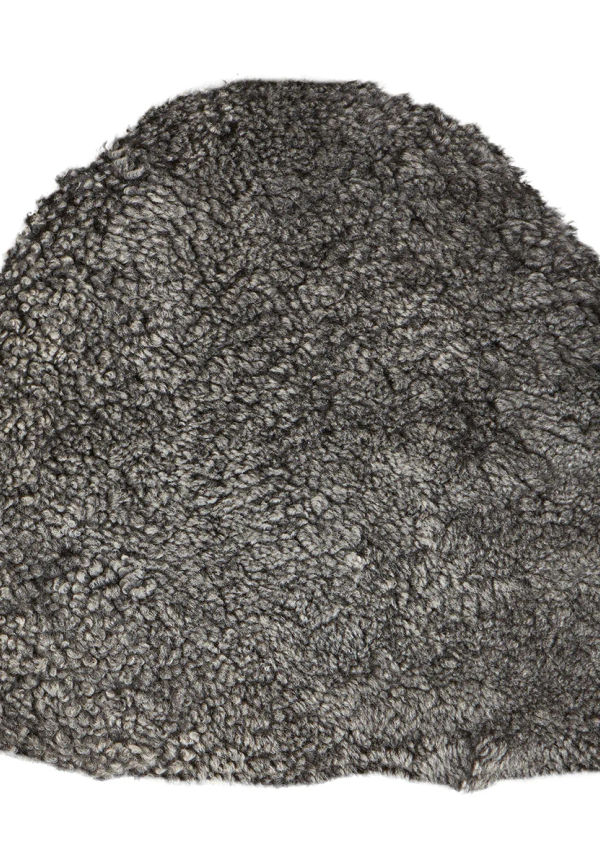 Moderiktig möbel i grått från Shepherd of Sweden.