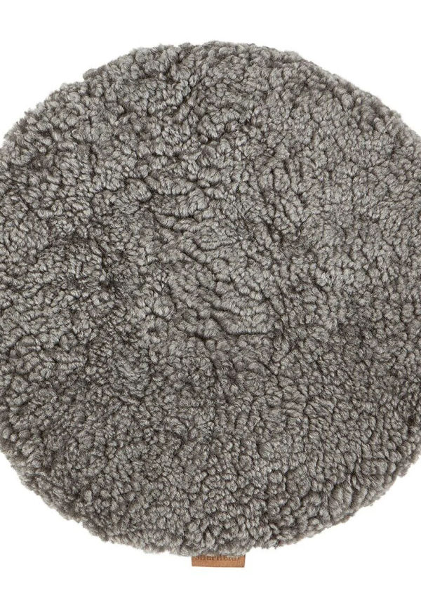 Supersnygg grå möbel 2024 från Shepherd of Sweden.