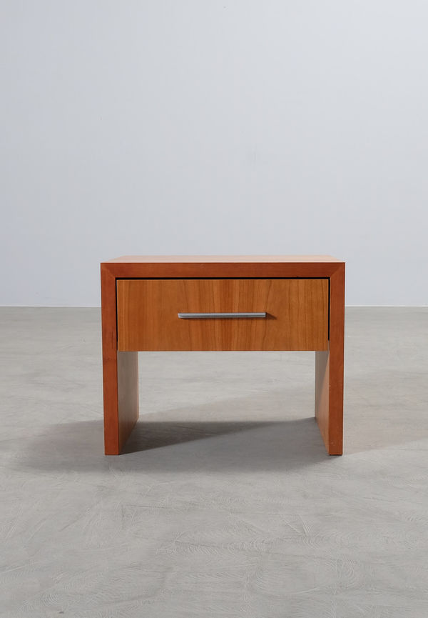 Supersnygg nattduksbord 2025 från Skanno.