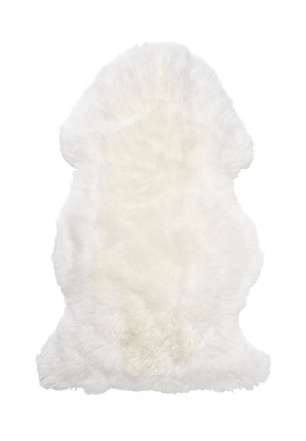 Söt matta i fårskinn från Skinnwille.