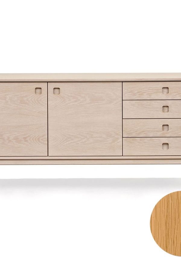 Jättesnygg matbord i ek från Skovby.