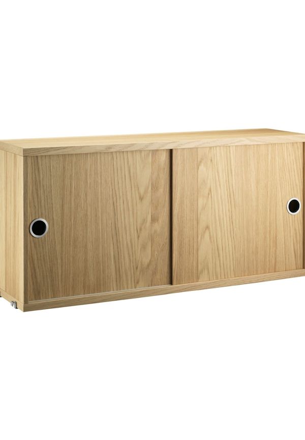 Otroligt snygg skjutdörr 2024 från String Furniture.