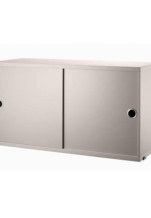 Stilriktig skjutdörr 2024 från String Furniture.