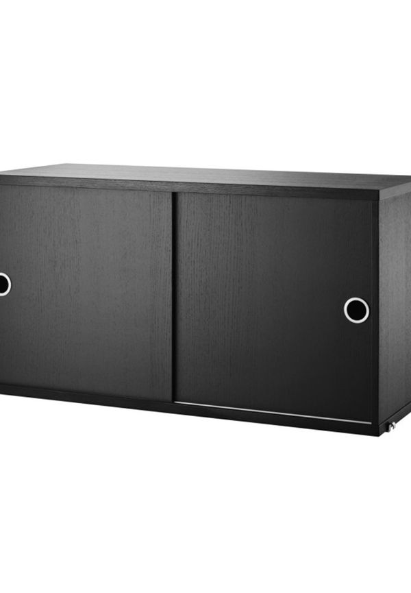 Stilren skjutdörr 2024 från String Furniture.