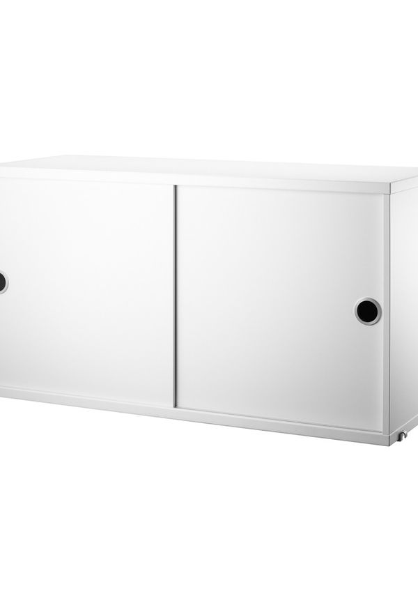 Riktigt trendig skjutdörr 2024 från String Furniture.