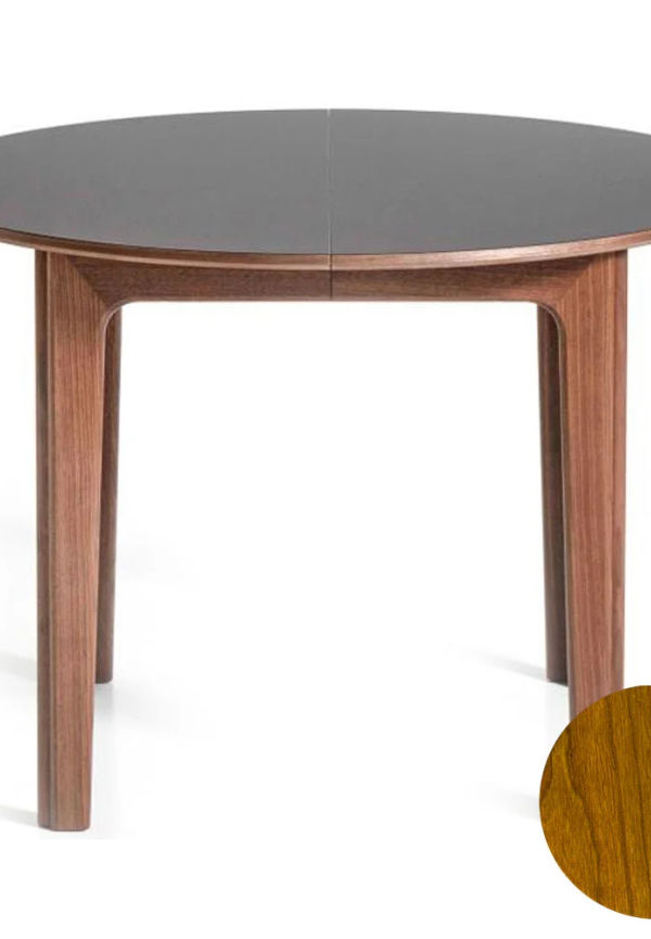 Elegant matbord 2025 från Skovby.