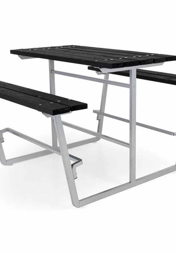 Svart Brafab bord som passar perfekt till hösten 2025!