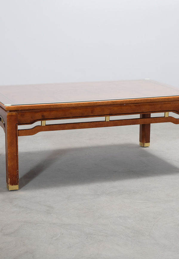 Brun bord som passar perfekt till vintern 2024!