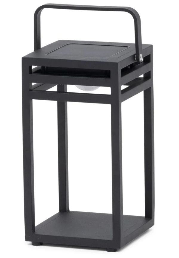 Otroligt snygg svart möbel 2025 från Hillerstorp.