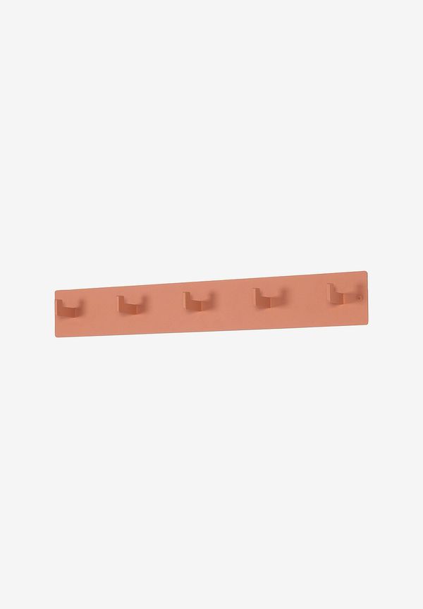 Trendig klädhängare i rosa från Spinder Design.