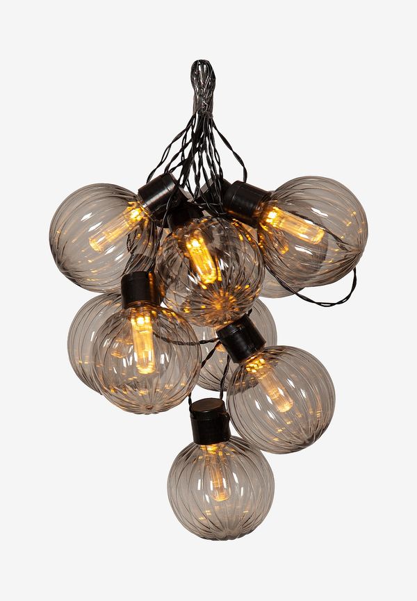 Riktigt snygg Lampa som passar bra vid många olika tillfällen.
