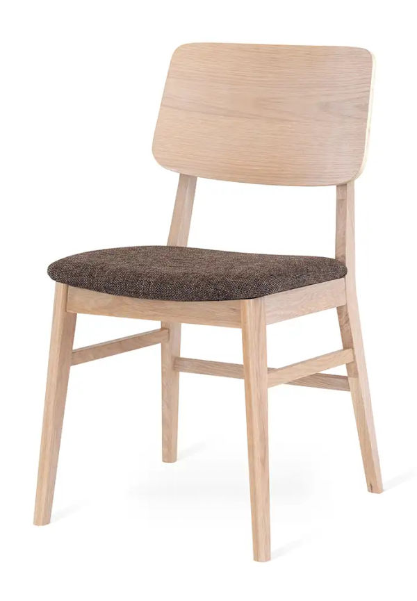 Stilriktig stol i ek från Torkelson.