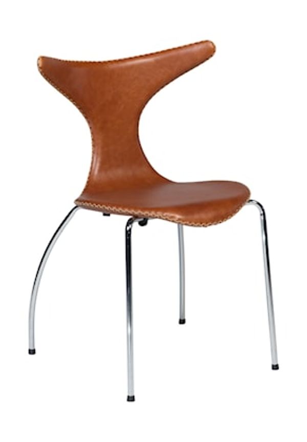 Stilriktig brun stol 2025 från Dan Form Denmark.