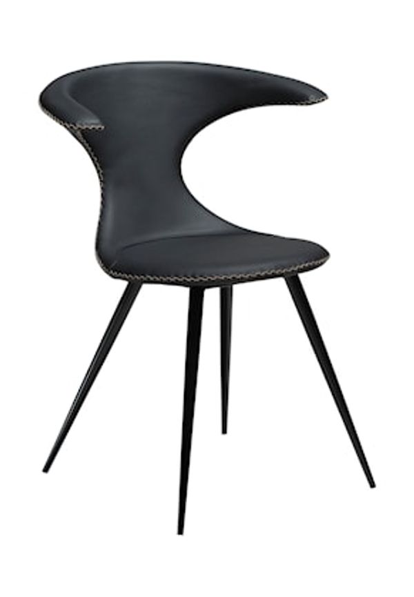 Smickrande svart stol 2025 från Dan Form Denmark.