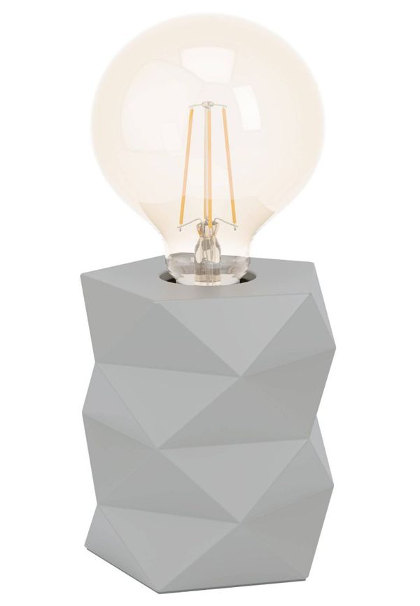 Fin lampa 2025 från Eglo.