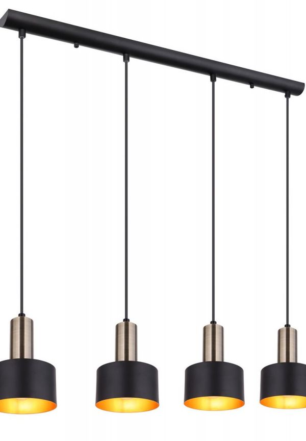 Riktigt snygg bord som passar bra vid många olika tillfällen.