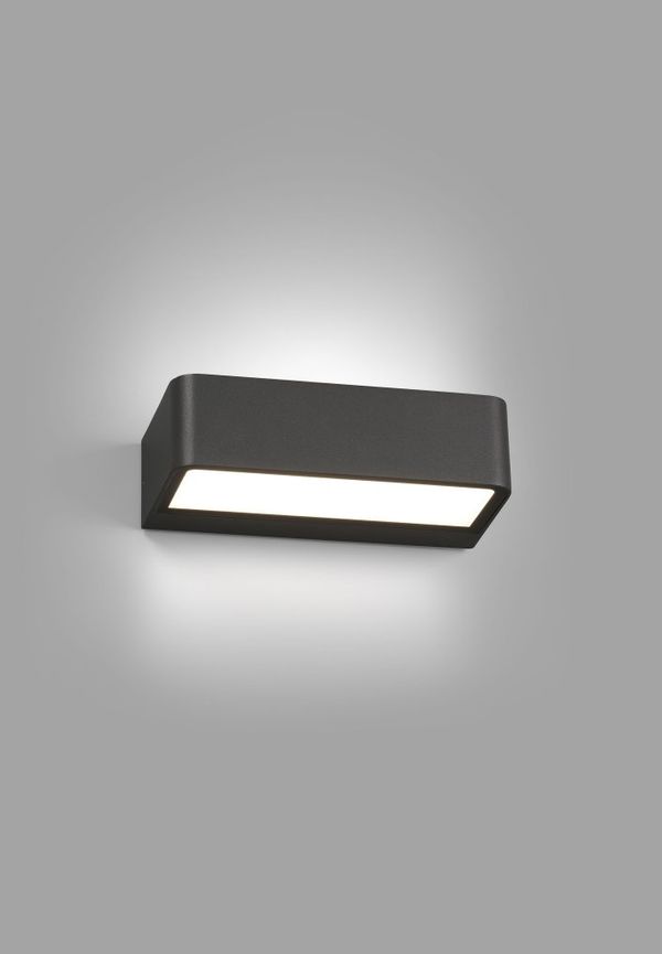 Jättesnygg aluminiumlampa 2025 från Faro Barcelona.