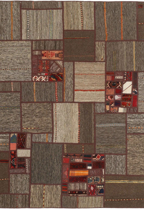 Flerfärgad ullmatta som passar perfekt till våren 2025!