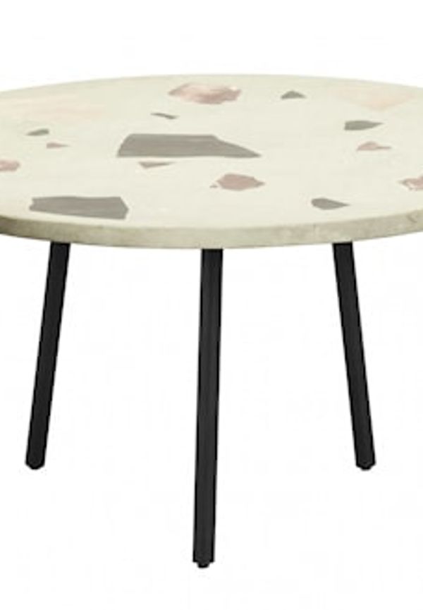 Beige soffbord som passar perfekt till sommaren 2025!