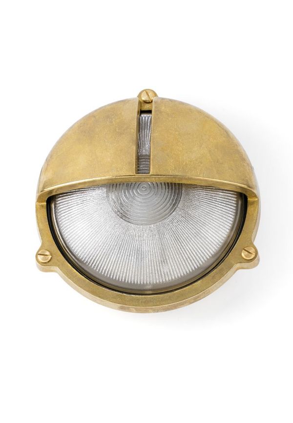 Snygg vägglampa 2025 från Faro Barcelona.