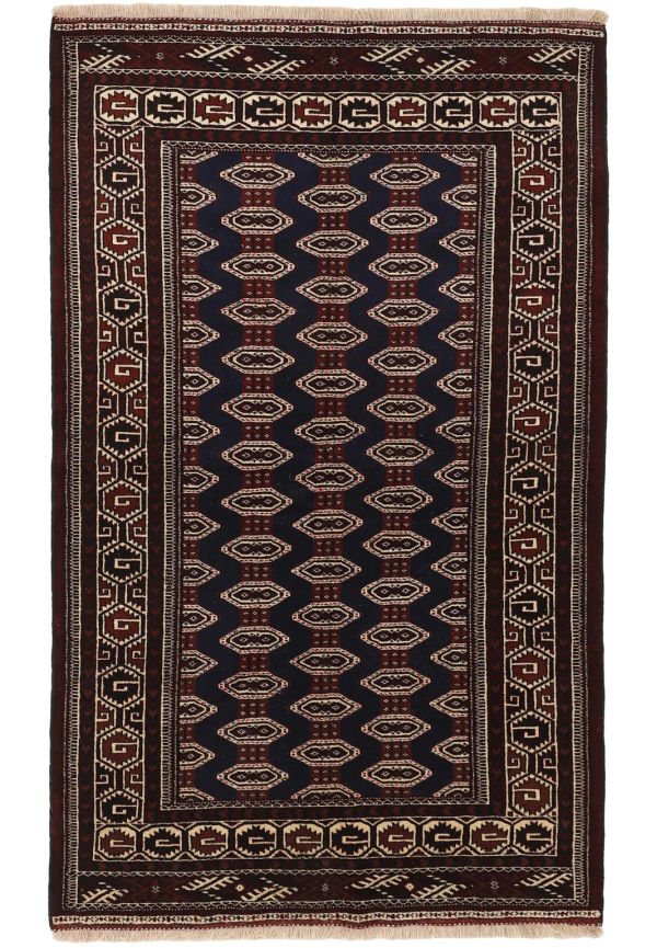 Flerfärgad ullmatta som passar perfekt till våren 2025!