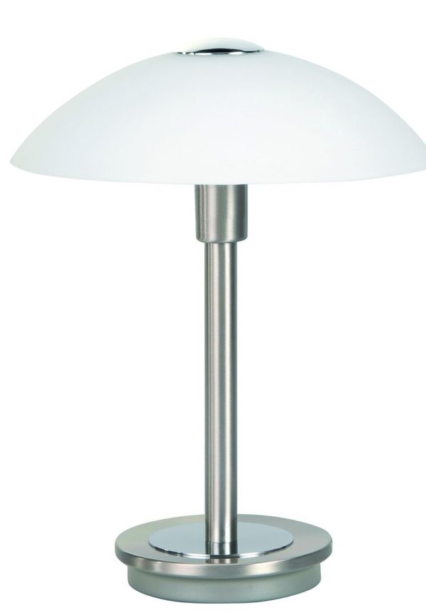 Moderiktig bordslampa 2025 från High Light.