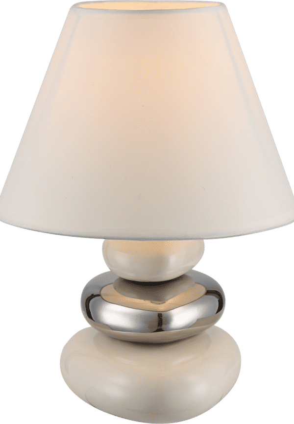 Riktigt snygg Lampa som passar bra vid många olika tillfällen.